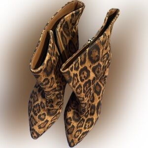Shoe Dazzle Leopard Ankle Boots
